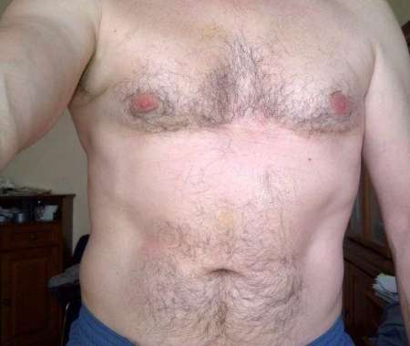 Homme mature attentif à votre plaisir et désir